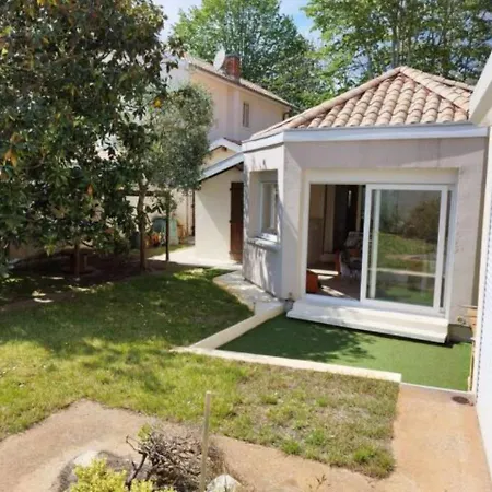 Villa Garden Near Beach Wifi Air Conditioning